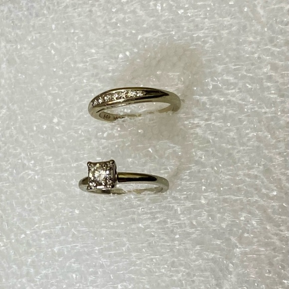 .33 carat Diamond Solitaire 14kt white gold & Channel Set Companion Diamond Band - Picture 5 of 6